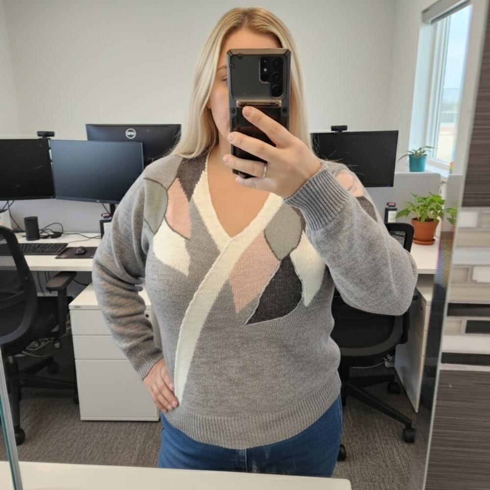 Elegant V-Neck Sweater in Gray and White